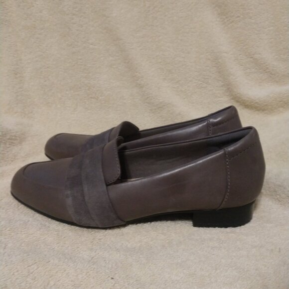 Clarks collection women's leather loafers with suede strap sz 7.5 - Picture 2 of 7